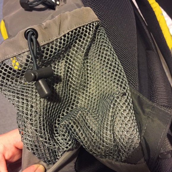 EXCELLENT condition North Face Backpack - Picture 5 of 6